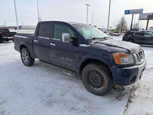 2011 Nissan Titan SL
