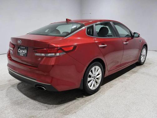 2018 Kia Optima S