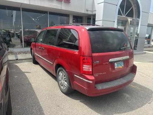 2009 Chrysler Town & Country Limited