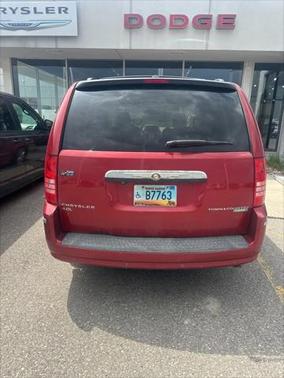 2009 Chrysler Town & Country Limited