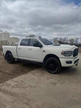 2024 RAM 2500 Laramie Crew Cab 4x4 6'4' Box