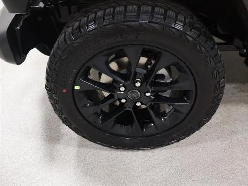 2025 Jeep Gladiator NIGHTHAWK 4X4