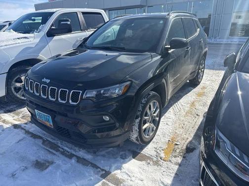 2023 Jeep Compass Latitude Lux