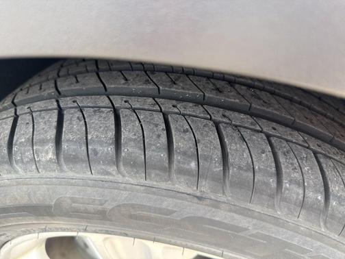 TUXEDO BLACK METALLIC 2014 Ford Escape SE