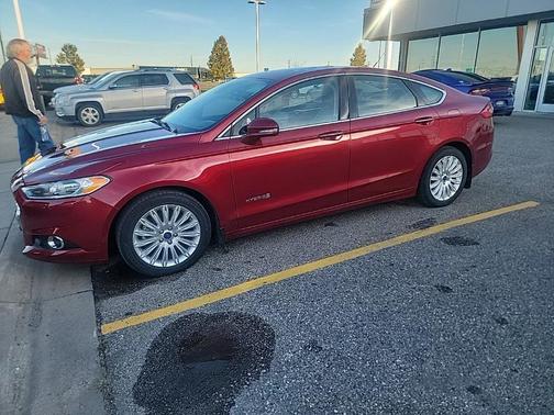2014 Ford Fusion Hybrid SE