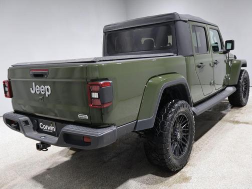 2021 Jeep Gladiator Overland