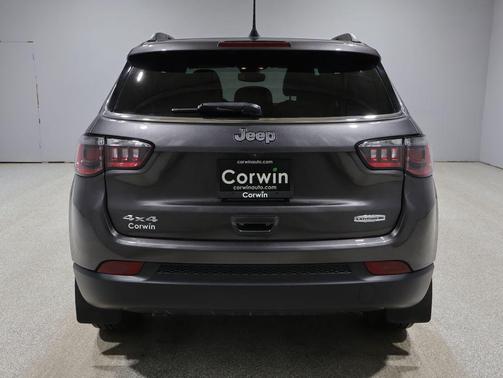 2023 Jeep Compass Latitude Lux