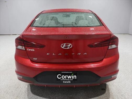 2020 Hyundai ELANTRA SE