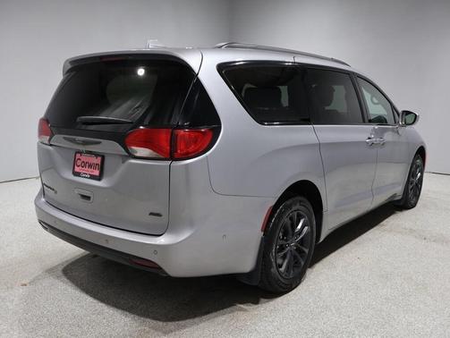 2020 Chrysler Pacifica L