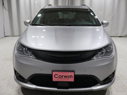 2020 Chrysler Pacifica L