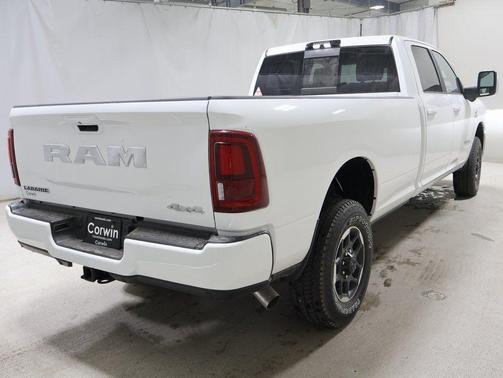 2025 RAM 2500 Laramie Crew Cab 4x4 8' Box