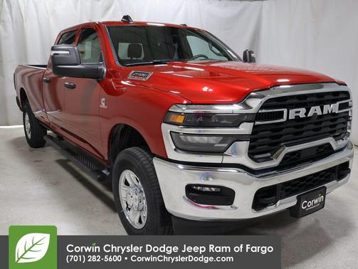 2025 RAM 2500 Tradesman Crew Cab 4x4 8' Box