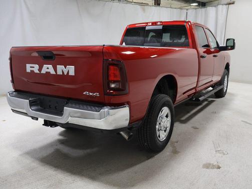 2025 RAM 2500 Tradesman Crew Cab 4x4 8' Box