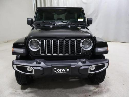 2026 Jeep Wrangler 4-Door Sahara 4x4