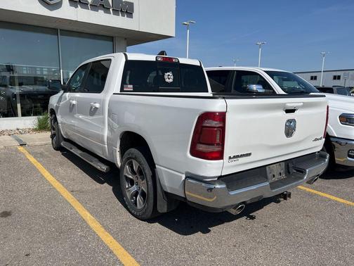 Ivory White Tri-Coat Pearlcoat 2023 RAM 1500 Laramie