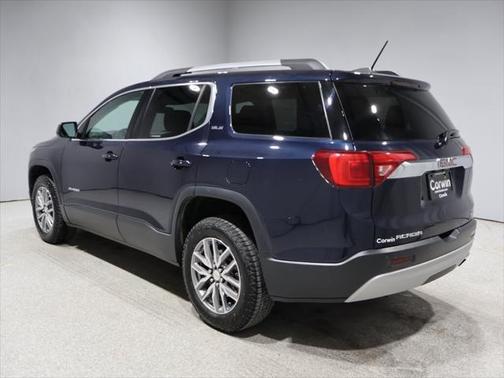 2017 GMC Acadia SLE-2