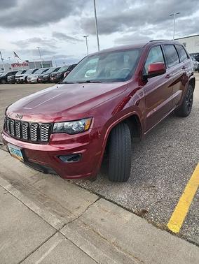 2018 Jeep Grand Cherokee Laredo E