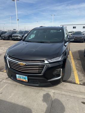 Mosaic Black Metallic 2023 Chevrolet Traverse High Country