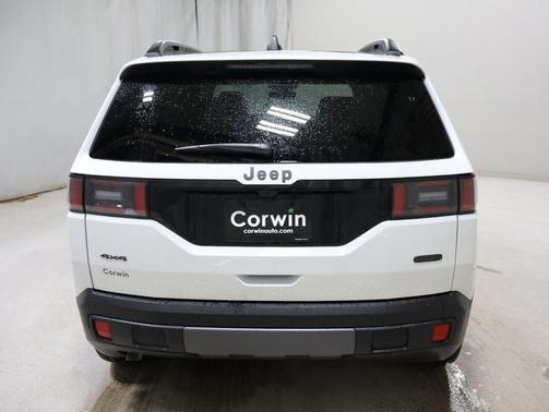 Bright White Clearcoat 2026 Jeep Cherokee Overland