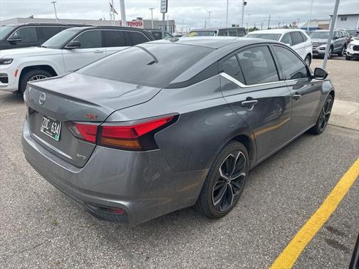 2023 Nissan Altima SR Intelligent AWD
