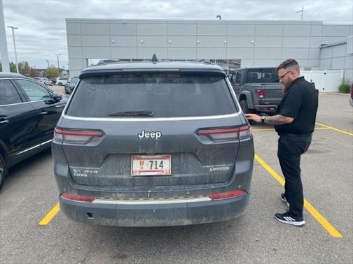 2021 Jeep Grand Cherokee L Laredo
