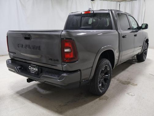 Granite Crystal Metallic Clearcoat 2026 RAM 1500 Big Horn/Lone Star