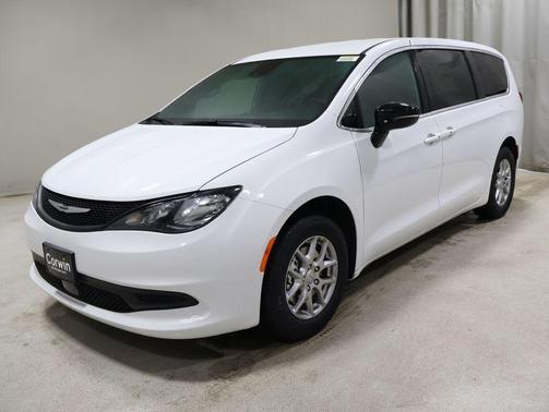 2026 Chrysler Voyager LX