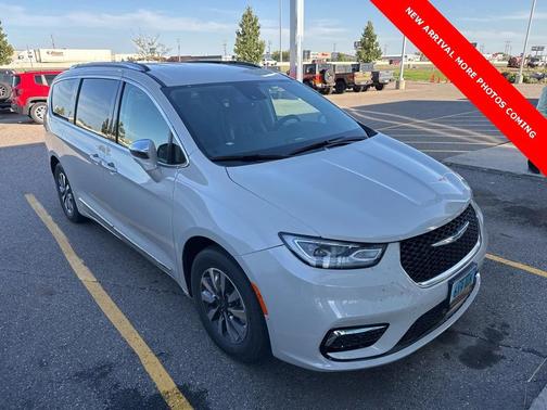 2021 Chrysler Pacifica Hybrid Limited