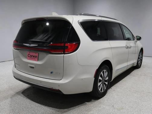 2021 Chrysler Pacifica Hybrid Limited