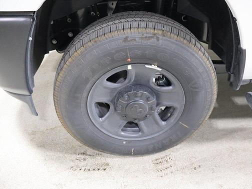 2025 RAM 3500 Tradesman Crew Cab 4x4 6'4' Box