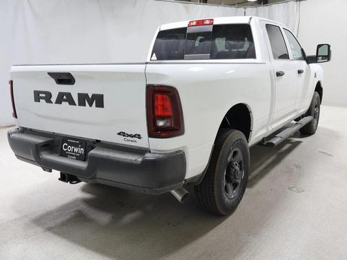 2025 RAM 3500 Tradesman Crew Cab 4x4 6'4' Box