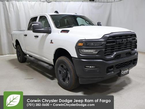 2025 RAM 3500 Tradesman Crew Cab 4x4 6'4' Box