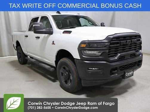 2025 RAM 3500 Tradesman Crew Cab 4x4 6'4' Box