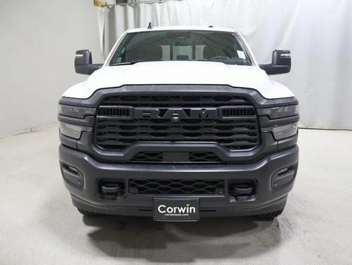 2025 RAM 3500 Tradesman Crew Cab 4x4 6'4' Box