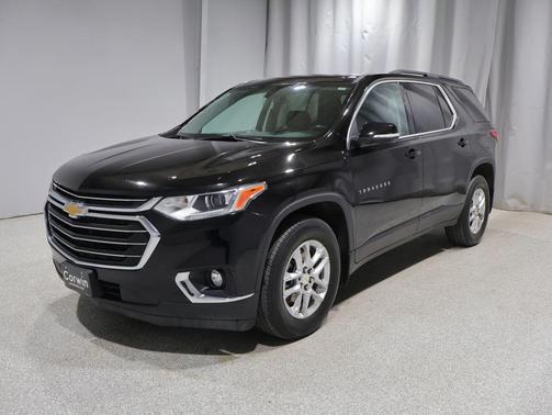 Mosaic Black Metallic 2021 Chevrolet Traverse LT Leather