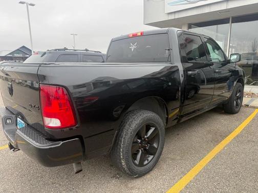 2017 RAM 1500 Tradesman/Express