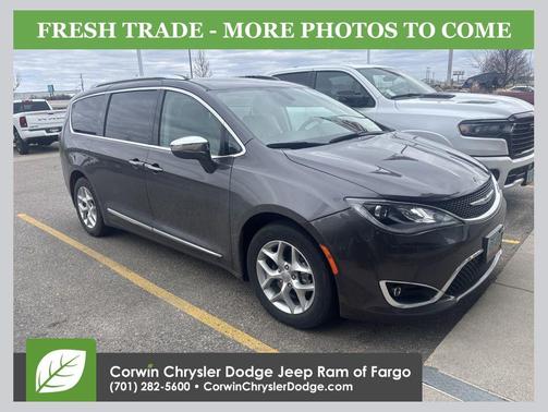 Granite Crystal Metallic Clearcoat 2019 Chrysler Pacifica Limited