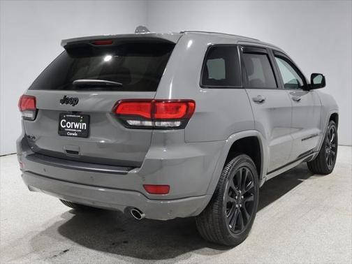 2022 Jeep Grand Cherokee Laredo