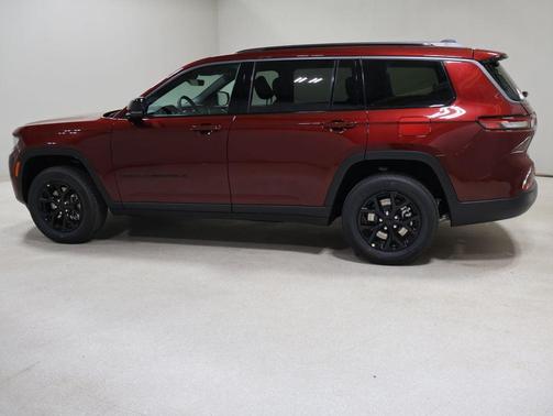 Velvet Red Pearlcoat 2026 Jeep Grand Cherokee L Altitude