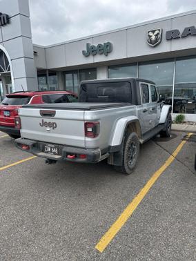 Silver Zynith Clearcoat 2023 Jeep Gladiator Rubicon