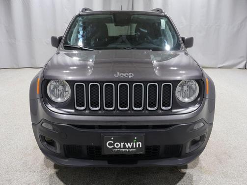 Granite Crystal Metallic Clearcoat 2018 Jeep Renegade Latitude