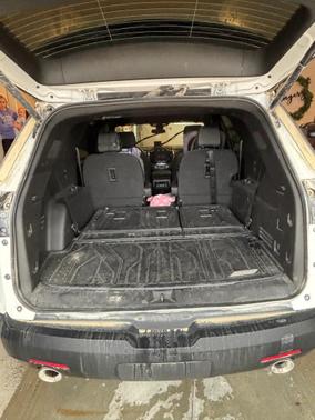 2024 Chevrolet Traverse LT Leather