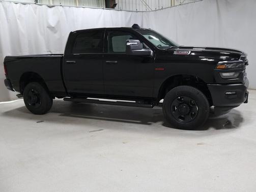 2025 RAM 3500 Tradesman Crew Cab 4x4 6'4' Box