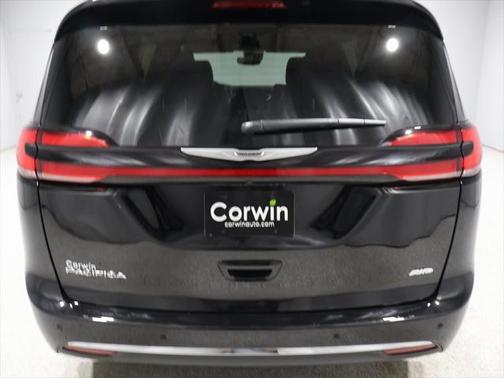 2025 Chrysler Pacifica L