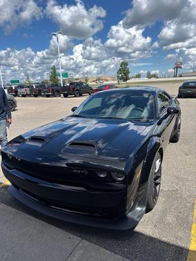 Pitch Black Clearcoat 2019 Dodge Challenger SRT Hellcat