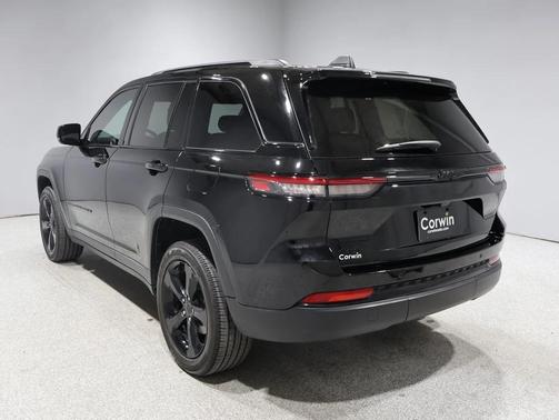 2024 Jeep Grand Cherokee Altitude