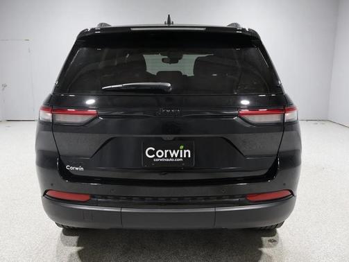 2024 Jeep Grand Cherokee Altitude