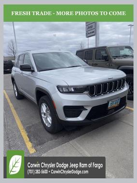 Silver Zynith 2023 Jeep Grand Cherokee Laredo
