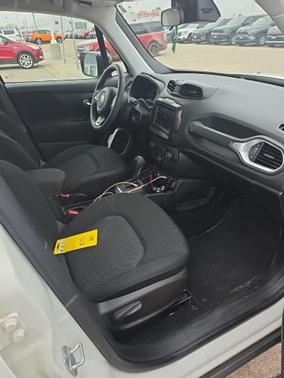 Alpine White Clearcoat 2021 Jeep Renegade Sport