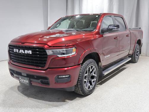 Delmonico Red Pearlcoat 2025 RAM 1500 Laramie